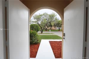 9511 Hudson St, Miramar, FL 33025, Sold 05/11/17