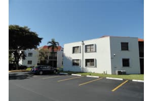 9419 Fontainebleau Blvd, Miami, FL 33172, Sold 08/11/17