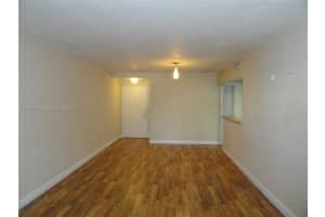 9419 Fontainebleau Blvd, Miami, FL 33172, Sold 08/11/17