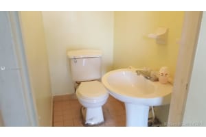 4514 NW 194th St, Miami Gardens, FL 33055, Sold 07/13/17
