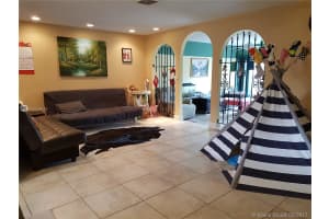 7030 SW 23rd St, Davie, FL 33317, Sold 06/09/17