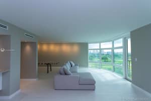 3375 N Country Club Dr, Miami, FL 33180, Sold 07/05/17