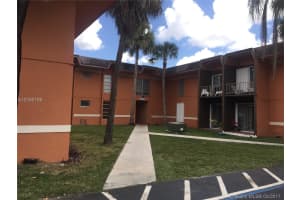 9477 SW 76th St APT O6, Miami, FL 33173, Sold 09/27/17