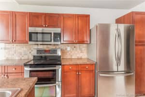 16565 NE 26th Ave #4h, Aventura, FL 33160, Sold 10/11/17