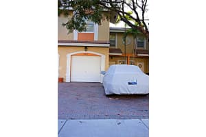 5471 NW 90th Terrace, Sunrise, FL 33351, Sold 05/05/17