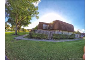 9406 NW 48th St, Sunrise, FL 33351, Sold 06/05/17
