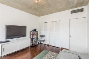 880 NE 69th St #6m, Miami, FL 33138, Sold 10/11/17