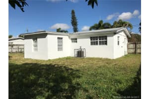 2050 NW 204th St, Miami Gardens, FL 33056, Sold 06/21/17