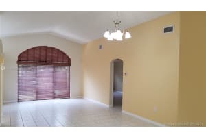 15856 SW 85th St, Miami, FL 33193, Sold 08/25/17