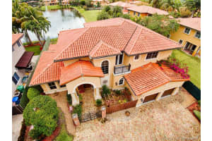 8102 NW 158th Terrace, Miami Lakes, FL 33016, Sold 06/23/17