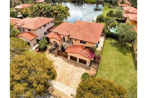 8102 NW 158th Terrace, Miami Lakes, FL 33016, Sold 06/23/17