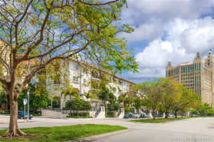 50 Alhambra Cir, Coral Gables, FL 33134, Sold 11/28/17