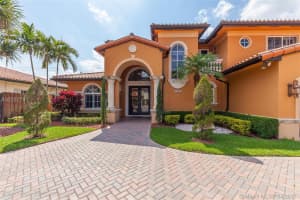 16046 NW 81st Ct, Miami Lakes, FL 33016, Sold 08/30/17