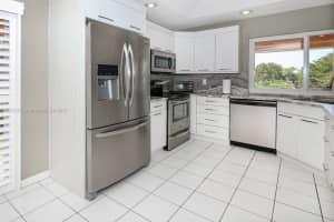 5737 SW 89th Way, Cooper City, FL 33328, Sold 05/19/17