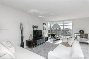 9800 W Bay Harbor Dr, Bay Harbor Islands, FL 33154, Sold 11/22/17