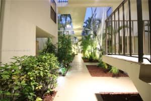 20291 NE 30th Ave PH 04, Aventura, FL 33180, Sold 06/30/17