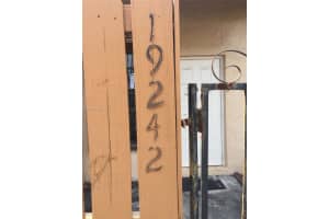 19242 NW 67th Pl, Hialeah, FL 33015, Sold 06/09/17