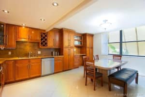 3440 NE 192 St, Miami, FL 33180, Sold 07/31/17
