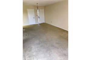 9190 Fontainebleau Blvd, Miami, FL 33172, Sold 05/19/17