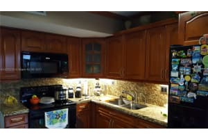 7211 W 24th Ave, Hialeah Gardens, FL 33016, Sold 08/11/17