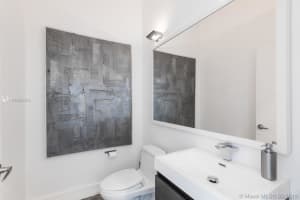 2001 Meridian Ave, Miami Beach, FL 33139, Sold 05/30/18