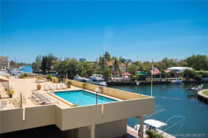 2500 NE 135th St C211, North Miami, FL 33181, Sold 05/18/17
