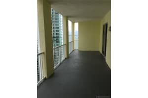 170 SE 14th St, Miami, FL 33131, Sold 06/19/17
