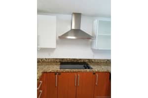 170 SE 14th St, Miami, FL 33131, Sold 06/19/17