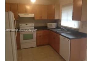 347 City View Dr, Fort Lauderdale, FL 33311, Sold 06/30/17
