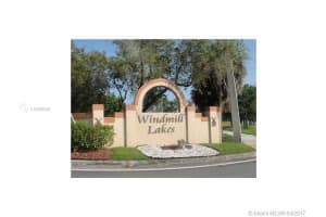 8657 SW 5th St, Pembroke Pines, FL 33025, Sold 05/24/17