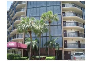 3301 N Country Club Dr, Miami, FL 33180, Sold 05/30/17