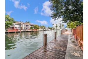 16476 NE 27th Ave, North Miami Beach, FL 33160, Sold 10/31/17