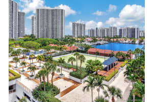 3610 Yacht Club Dr, Aventura, FL 33180, Sold 12/19/17