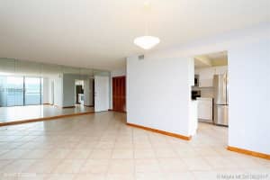 7300 Wayne Ave, Miami Beach, FL 33141, Sold 08/01/17