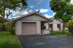 2262 Nova Village Dr, Davie, FL 33317, Sold 05/22/17