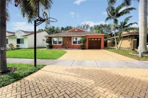 9802 SW 59th St, Cooper City, FL 33328, Sold 07/31/17