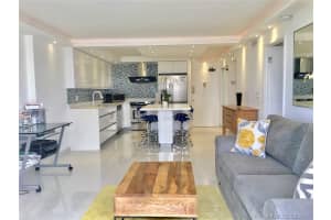 401 Ocean Dr, Miami Beach, FL 33139, Sold 05/25/17