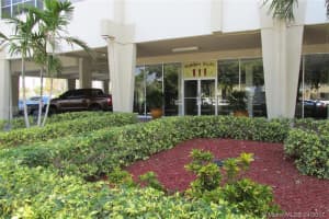 111 Golden Isles Dr APT G10, Hallandale Beach, FL 33009, Sold 09/21/17