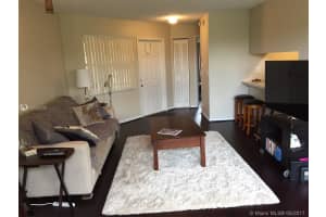 8621 SW 5th St, Pembroke Pines, FL 33025, Sold 06/29/17