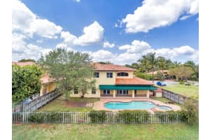 15733 NW 81st Ct, Miami Lakes, FL 33016, Sold 05/26/17