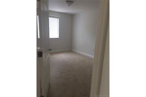 2871 N Oakland Forest Dr, Fort Lauderdale, FL 33309, Sold 06/05/17