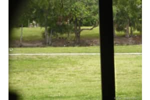 545 W Park Dr, Miami, FL 33172, Sold 07/31/17