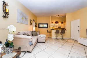 18965 NW 62nd Ave, Hialeah, FL 33015, Sold 08/21/17