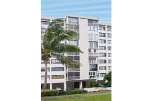 550 Ocean Dr #4e, Key Biscayne, FL 33149, Sold 09/26/17