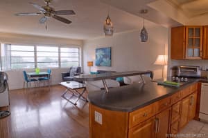 220 Kings Point Dr # 110, Sunny Isles Beach, FL 33160, Sold 08/15/17