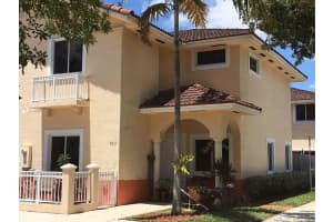 7331 NW 179th St, Hialeah, FL 33015, Sold 06/16/17