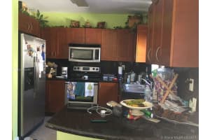 7331 NW 179th St, Hialeah, FL 33015, Sold 06/16/17