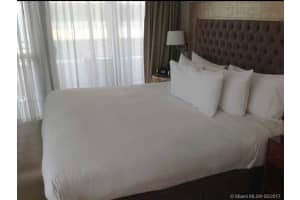 101 Ocean Dr, Miami Beach, FL 33139, Sold 06/29/17