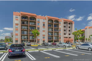 5201 NW 7th St #116w, Miami, FL 33126, Sold 08/31/17