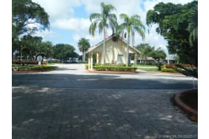 1014 The Pointe Dr, West Palm Beach, FL 33409, Sold 07/06/17